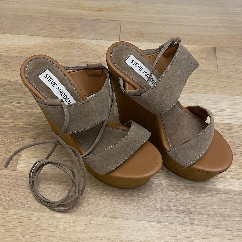 Steve Madden Lace Up Wedges